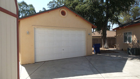home for sale garage man cave